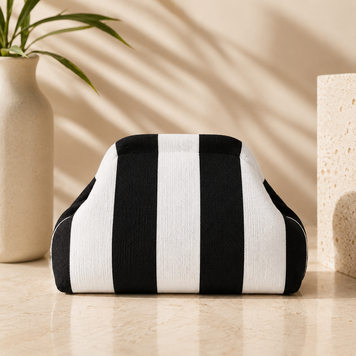 The Cabana Clutch