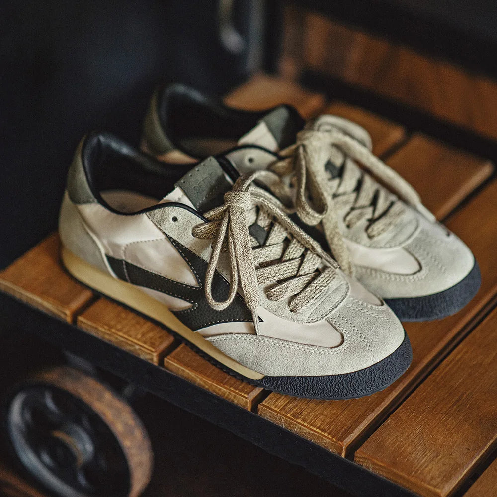 Metro Classic Sneakers