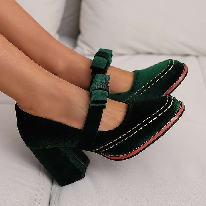 Cordelia Velvet Pump