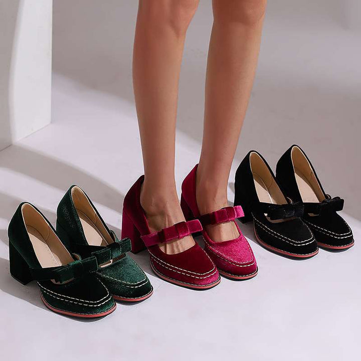 Cordelia Velvet Pump