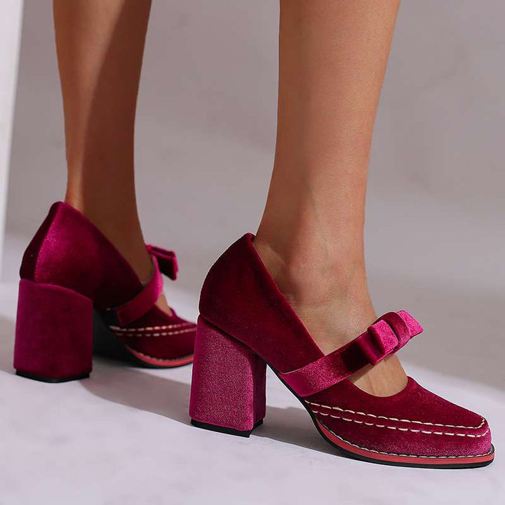 Cordelia Velvet Pump
