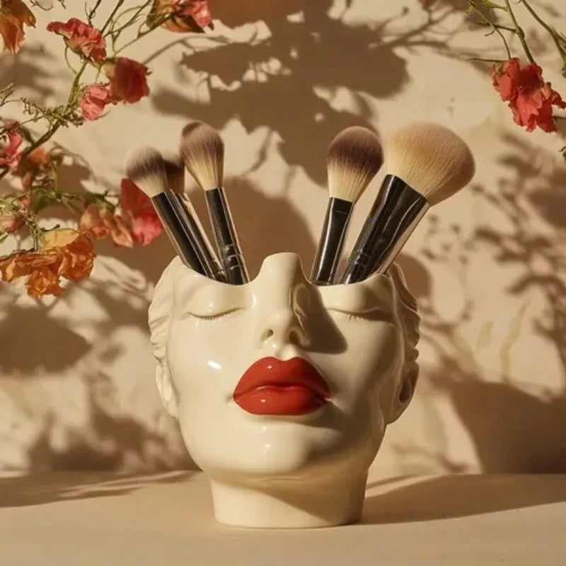 Bella Amor Brush Holder-Wilo Wale
