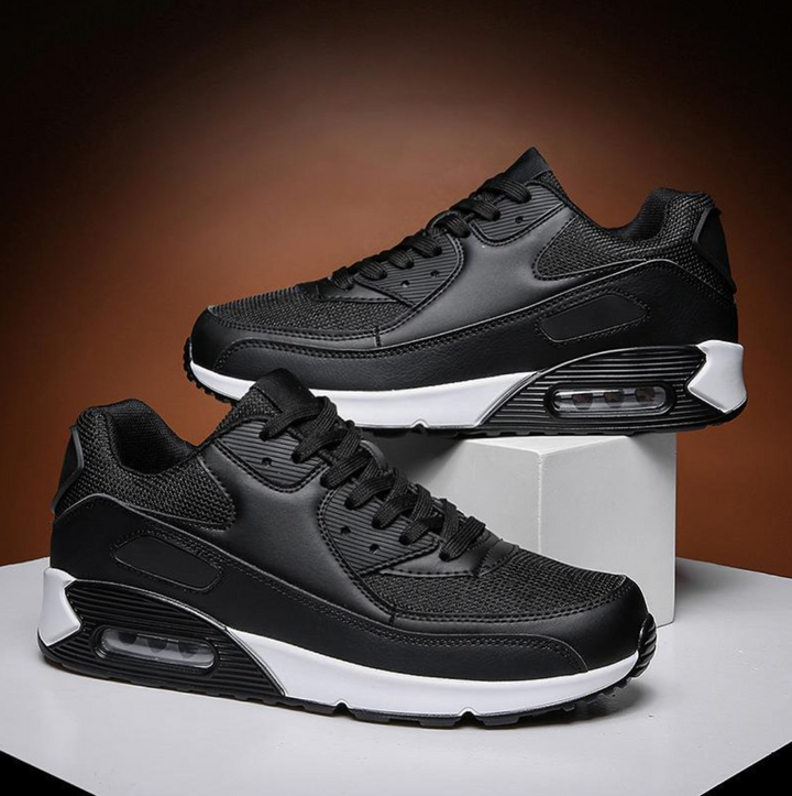 Stratos Max Retro Trainer