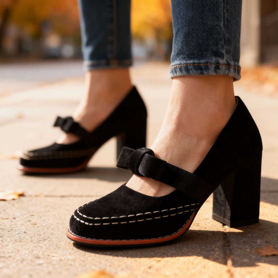 Cordelia Velvet Pump