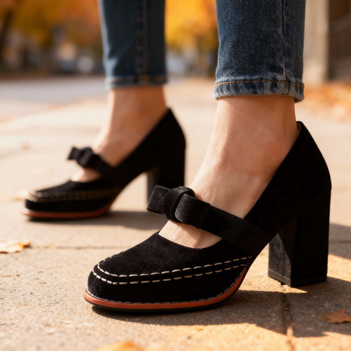 Cordelia Velvet Pump